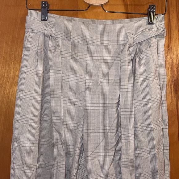 Dynamite women’s dress pants - Picture 2 of 3
